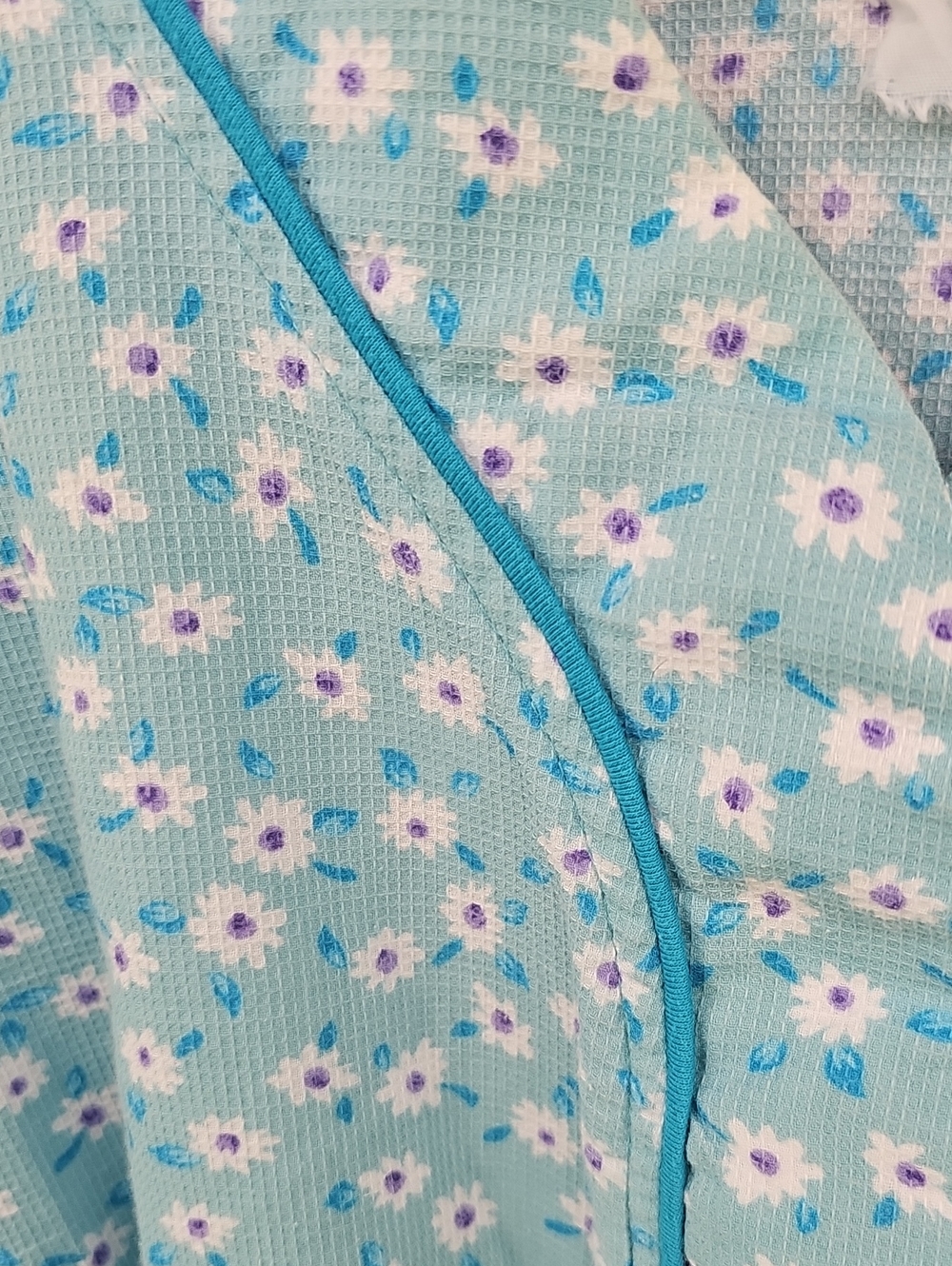 Stan Herman Floral Robe - Picture 2 of 8